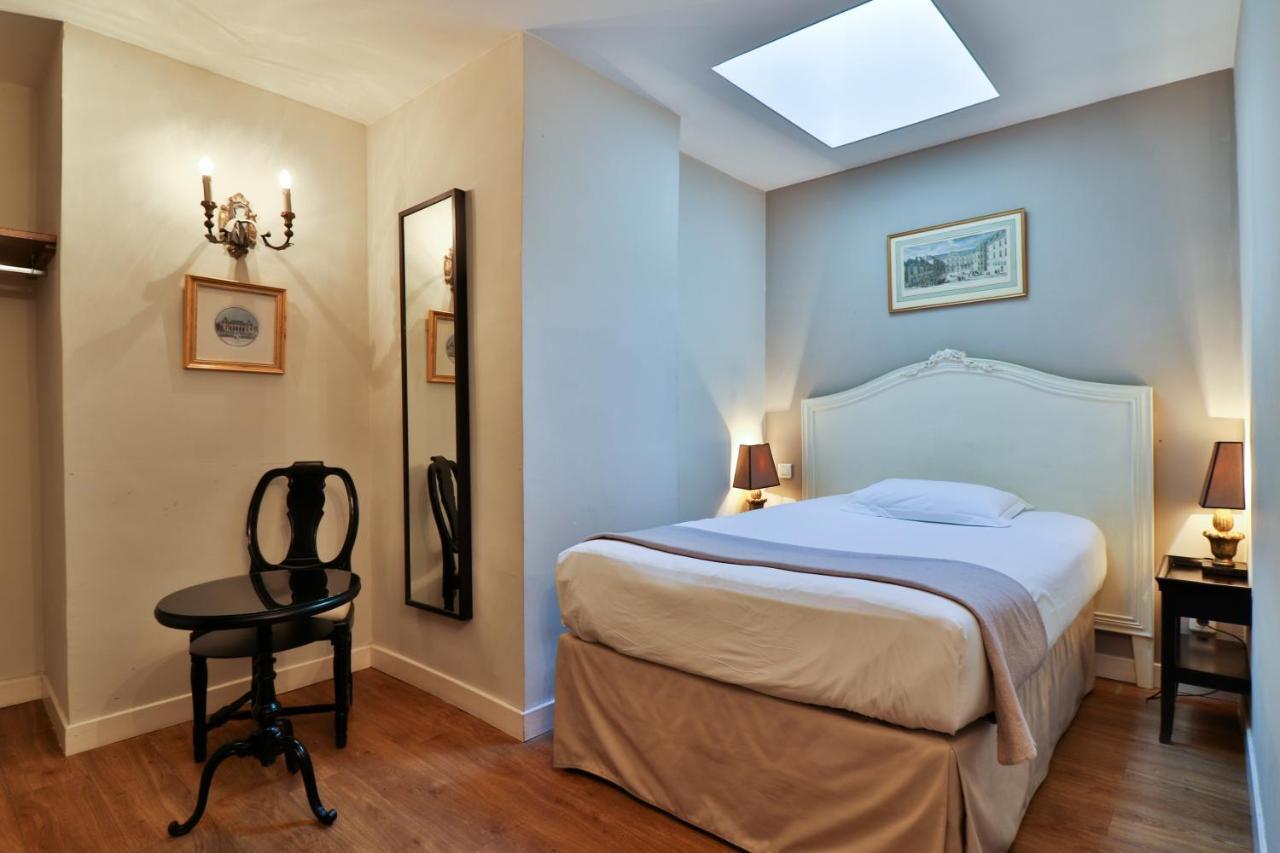 Hotel Du Midi Visan Room photo